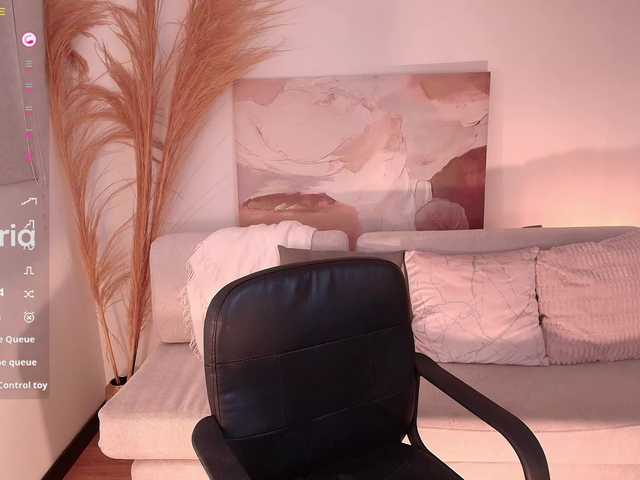 VictoriaLeia live cam on BongaCams