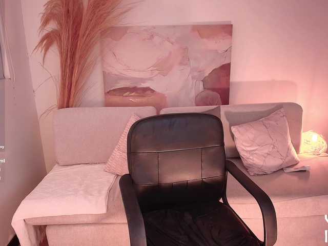 VictoriaLeia live cam preview