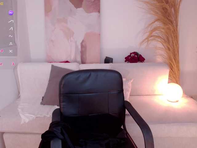 VictoriaLeia live cam on BongaCams