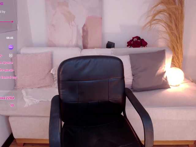 VictoriaLeia live cam on BongaCams