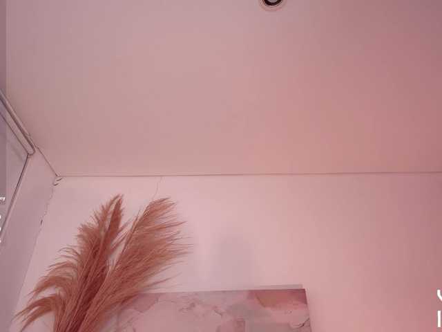 VictoriaLeia live cam on BongaCams