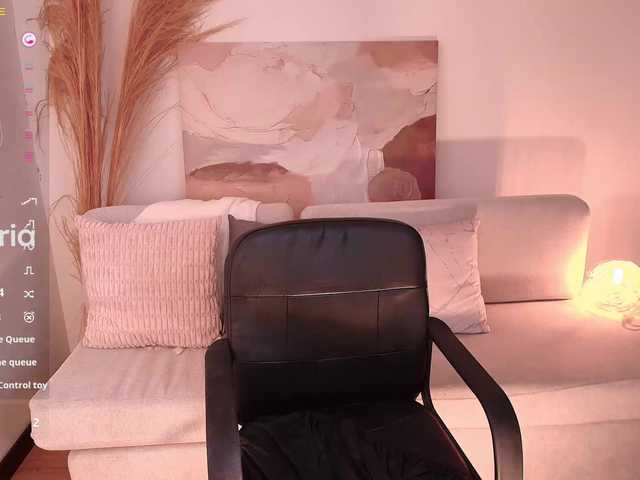 VictoriaLeia live cam on BongaCams