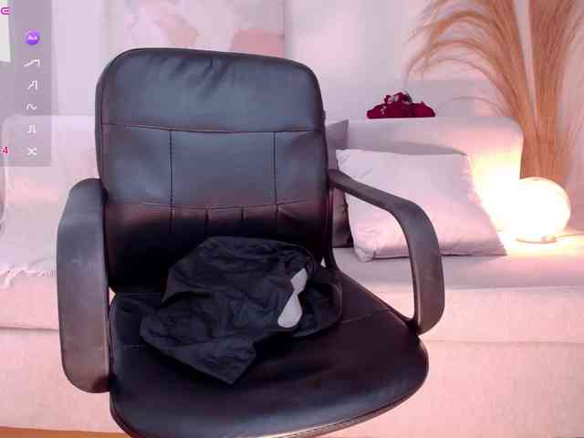 VictoriaLeia webcam