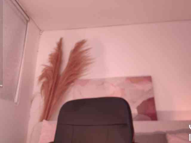 VictoriaLeia webcam