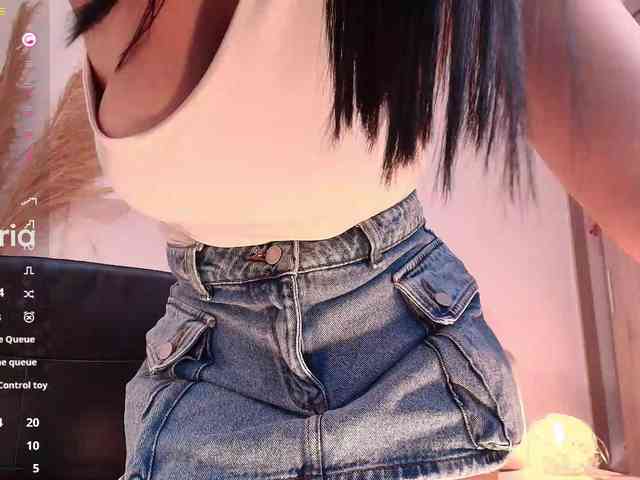 VictoriaLeia webcam