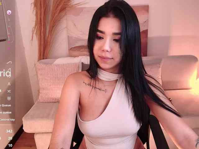 VictoriaLeia webcam