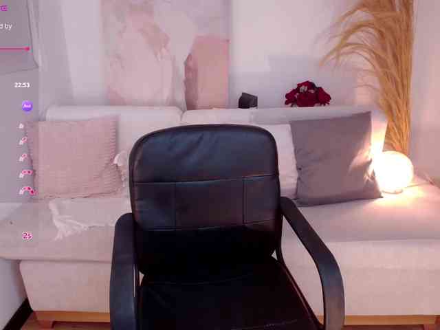 VictoriaLeia webcam
