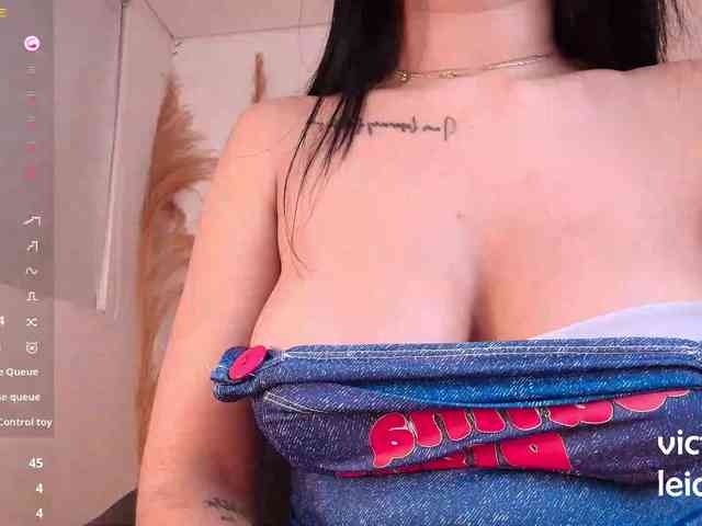 VictoriaLeia webcam