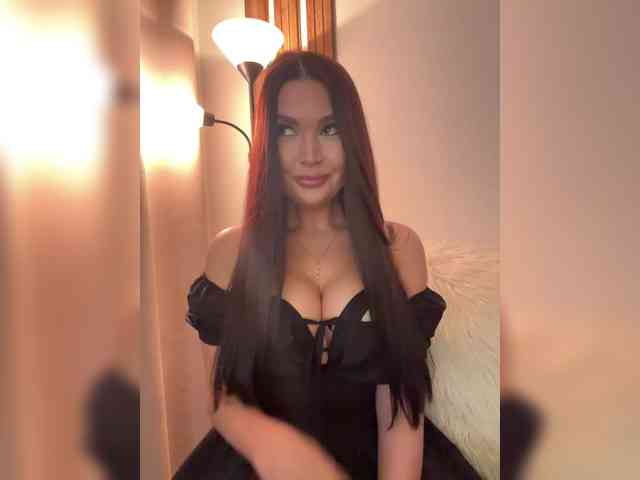 Elisandria Live Webcam on BongaCams