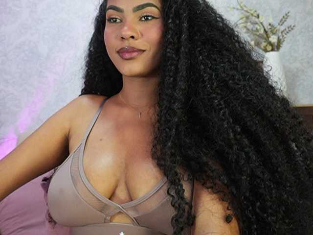 Nahomixjones's BongaCams show and profile