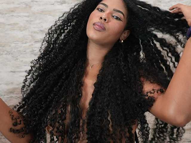 Nahomixjones live cam on BongaCams