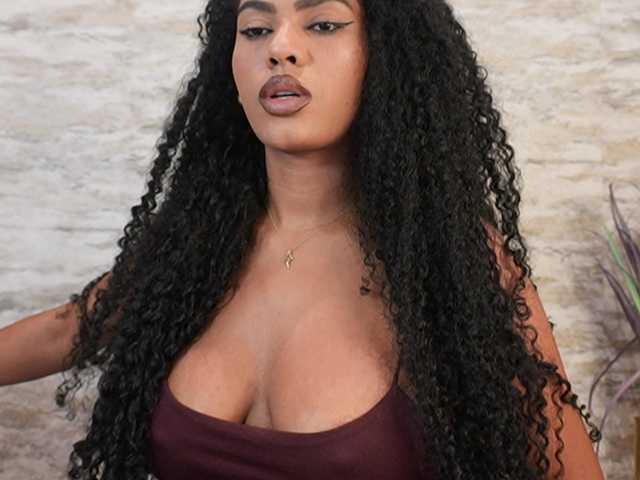 Nahomixjones live cam on BongaCams