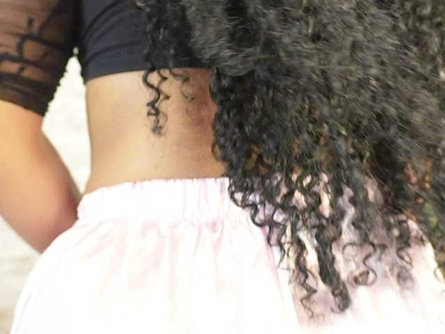 Nahomixjones live cam on BongaCams
