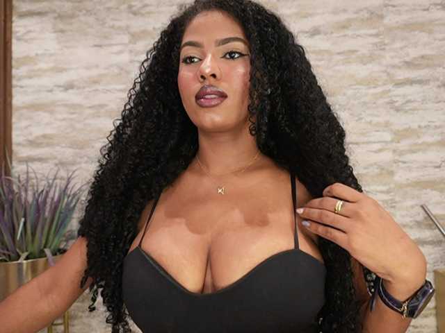 Nahomixjones live cam on BongaCams