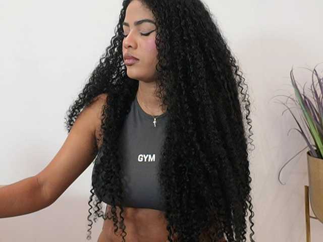 Nahomixjones live cam on BongaCams