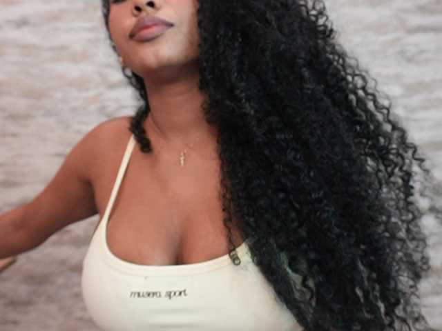 Nahomixjones live cam on BongaCams