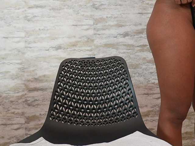 Nahomixjones live cam on BongaCams
