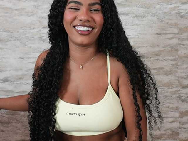 Nahomixjones live cam on BongaCams
