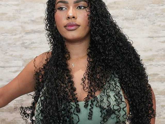 Nahomixjones live cam on BongaCams