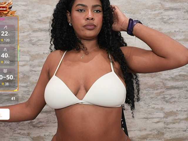 Nahomixjones live cam on BongaCams