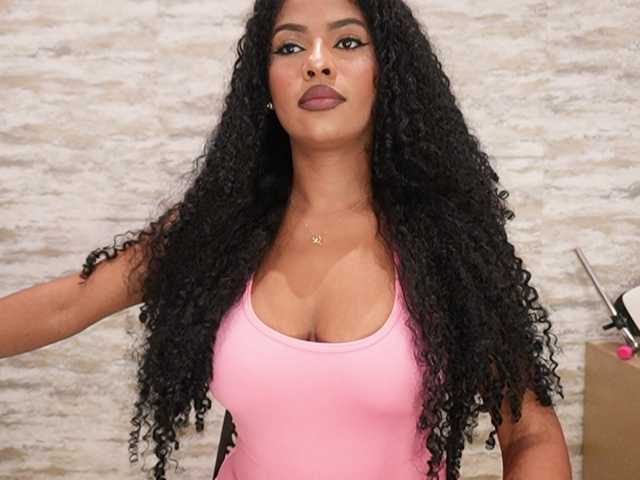 Nahomixjones live cam on BongaCams