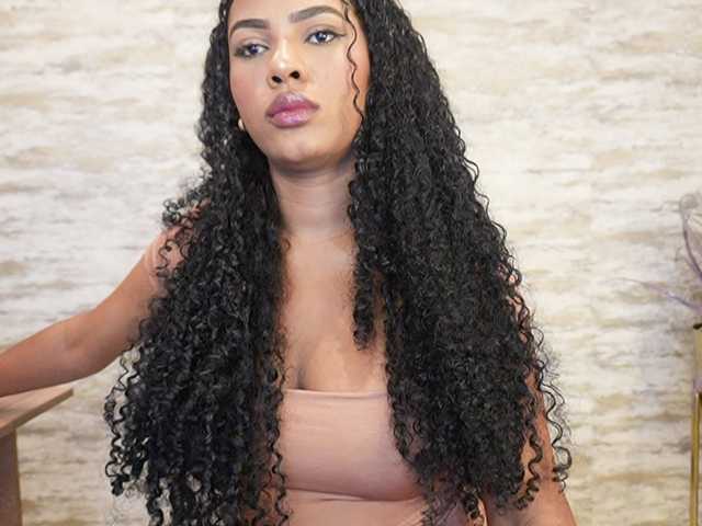 Nahomixjones live cam on BongaCams