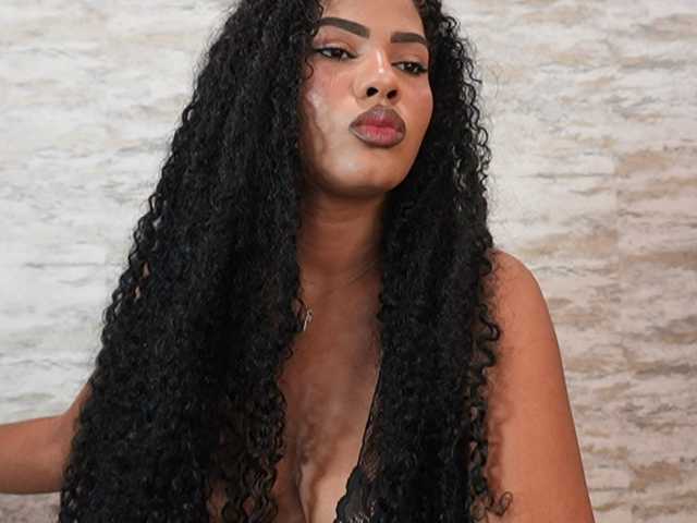 Nahomixjones live cam on BongaCams