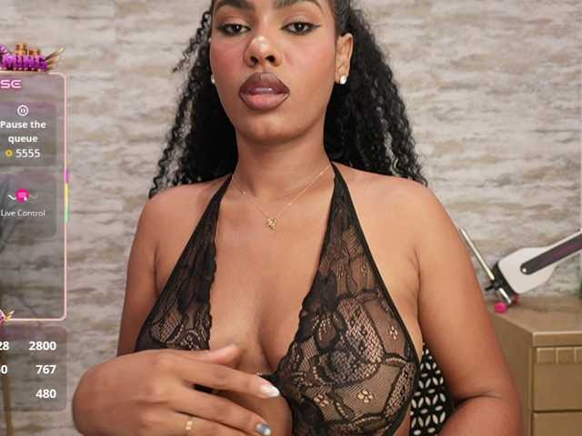 Nahomixjones live cam on BongaCams