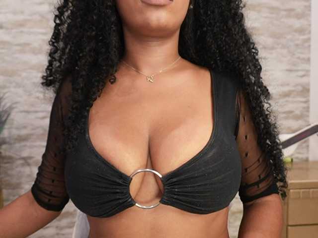 Nahomixjones live cam on BongaCams