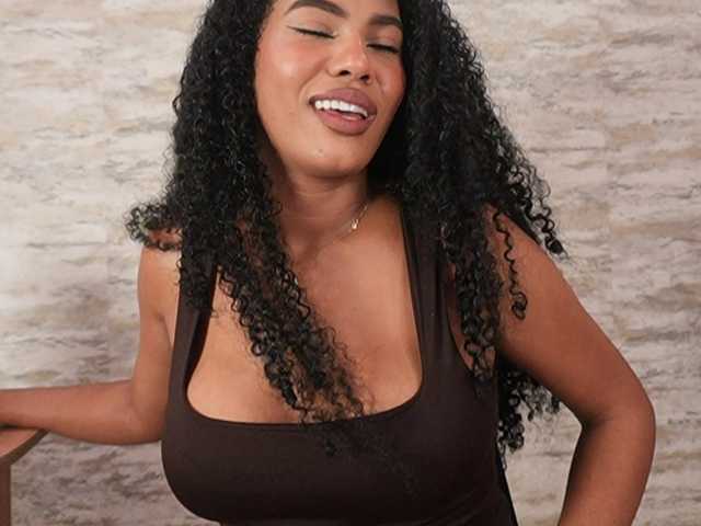 Nahomixjones live cam on BongaCams