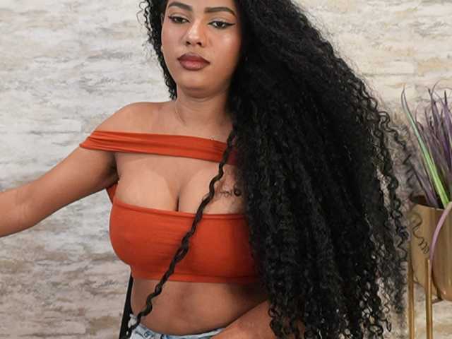 Nahomixjones live cam on BongaCams