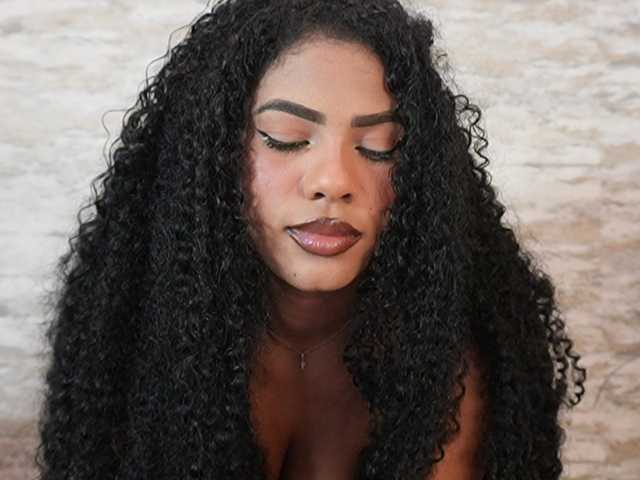 Nahomixjones live cam on BongaCams
