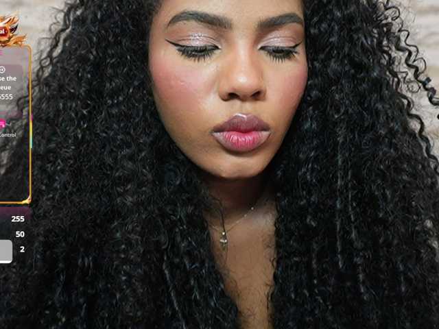 Nahomixjones live cam on BongaCams