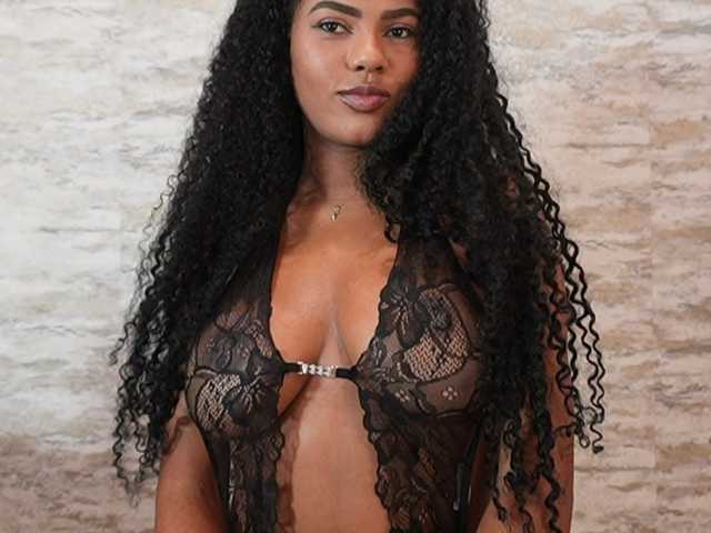 Nahomixjones live cam on BongaCams