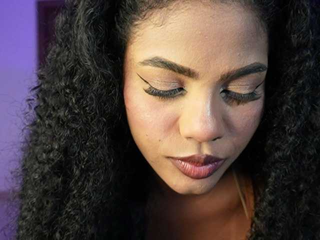 Nahomixjones live cam on BongaCams