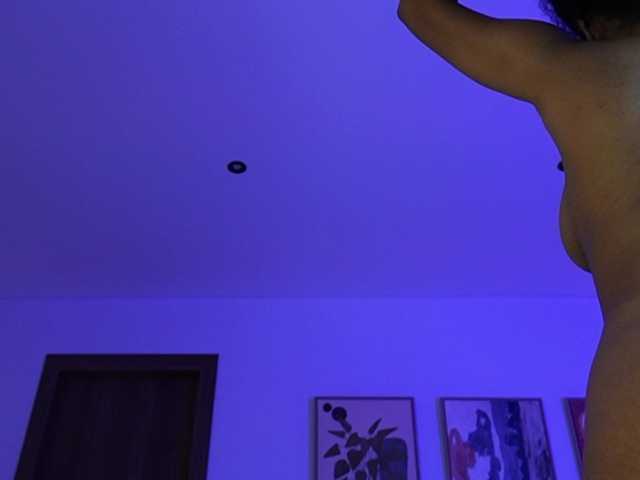 Nahomixjones live cam on BongaCams