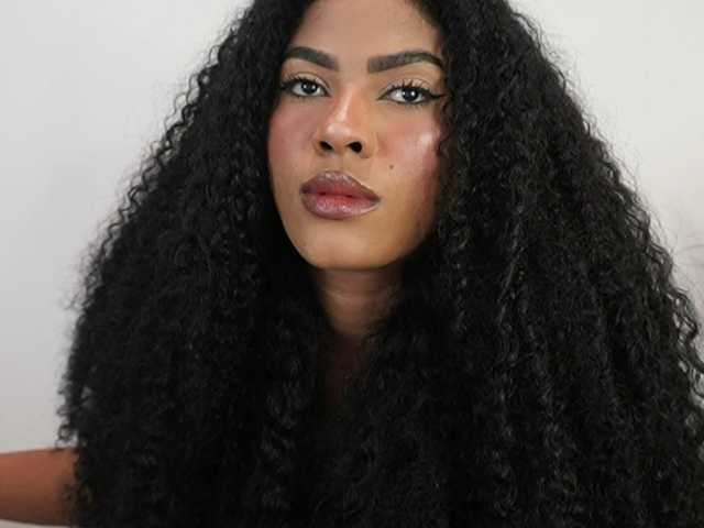 Nahomixjones live cam on BongaCams