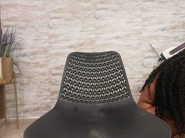 Nahomixjones live cam on BongaCams