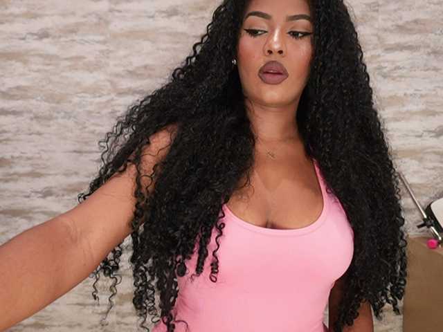 Nahomixjones live cam on BongaCams