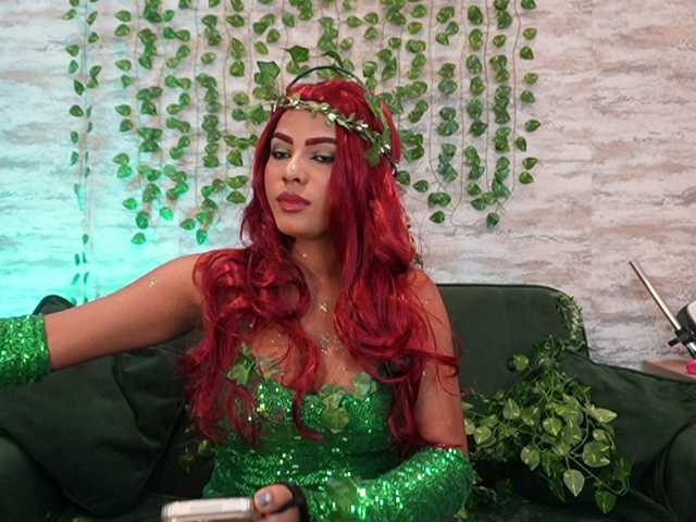Nahomixjones live cam on BongaCams