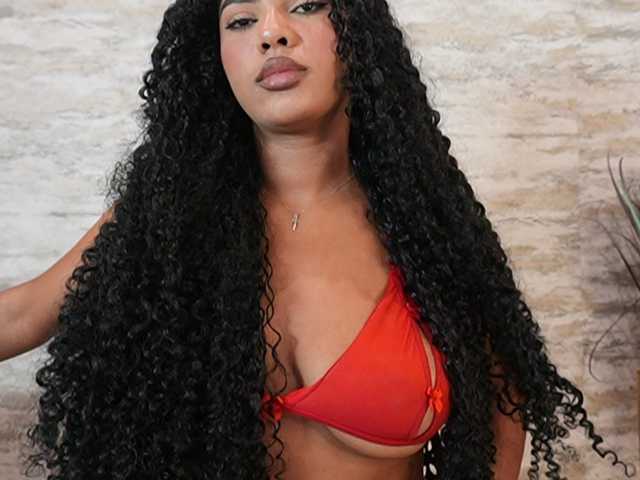 Nahomixjones live cam on BongaCams