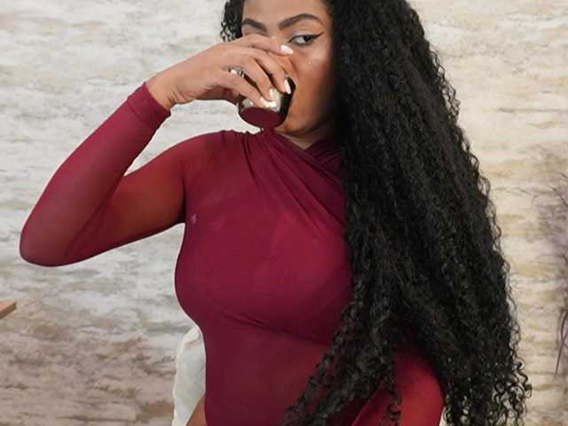 Nahomixjones live cam on BongaCams