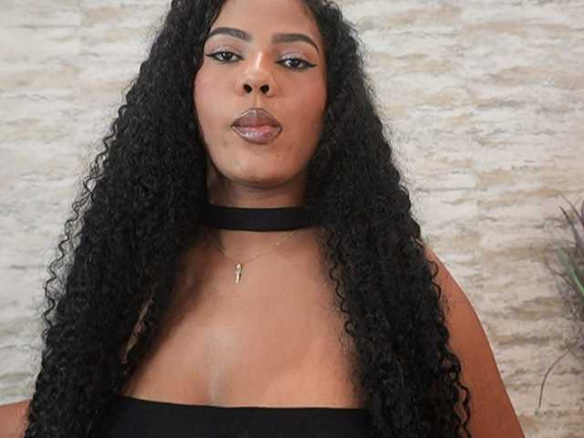 Nahomixjones live cam on BongaCams