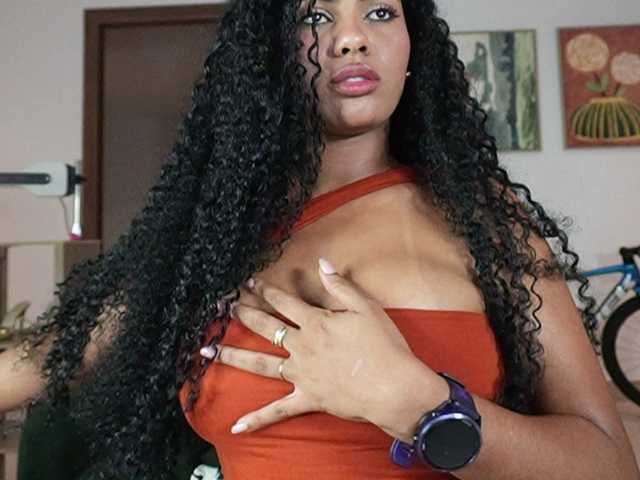 Nahomixjones live cam on BongaCams