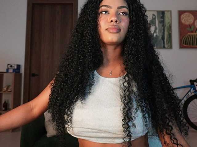 Nahomixjones live cam on BongaCams