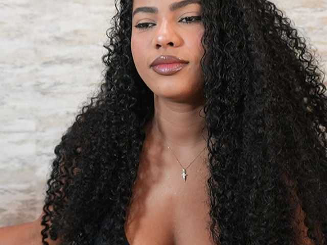Nahomixjones live cam on BongaCams