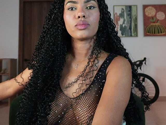 Nahomixjones live cam on BongaCams