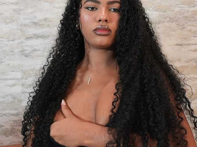 Nahomixjones live cam on BongaCams