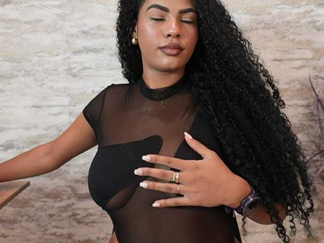 Nahomixjones live webcam show