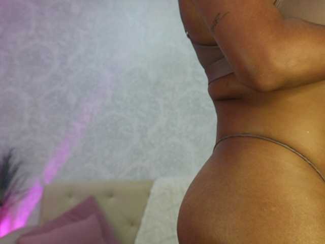 Nahomixjones's BongaCams show and profile